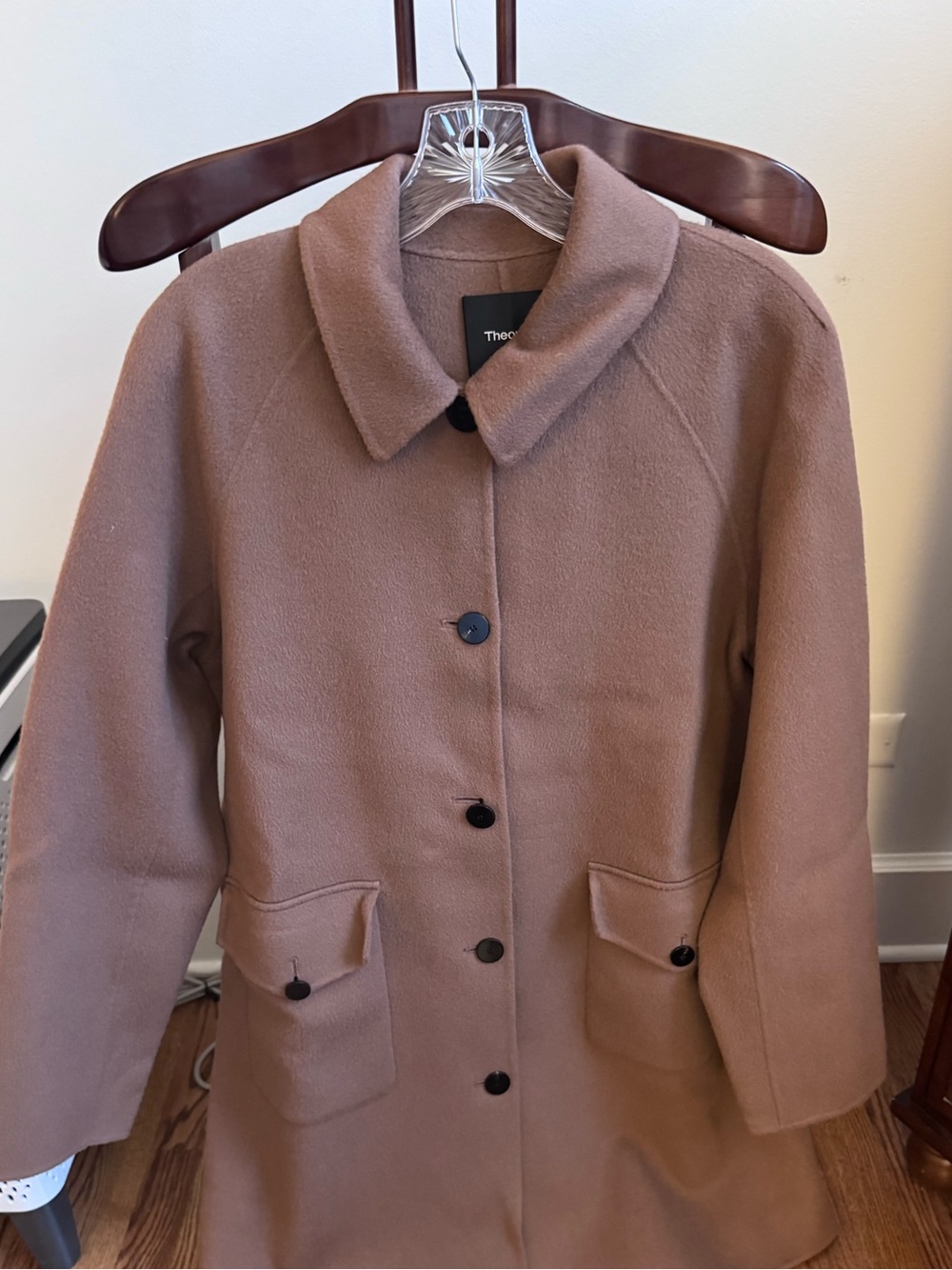 Theory Women’s Wool Cashmere, Camel, Sz L. Excellent Condition.
